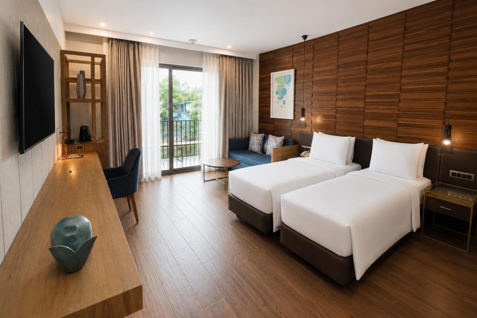Luxury Twin Room INR 500 Credit on SPA per Happy Hours 11 5pm to 7pm on Food & Beverages on One way Local transfers
